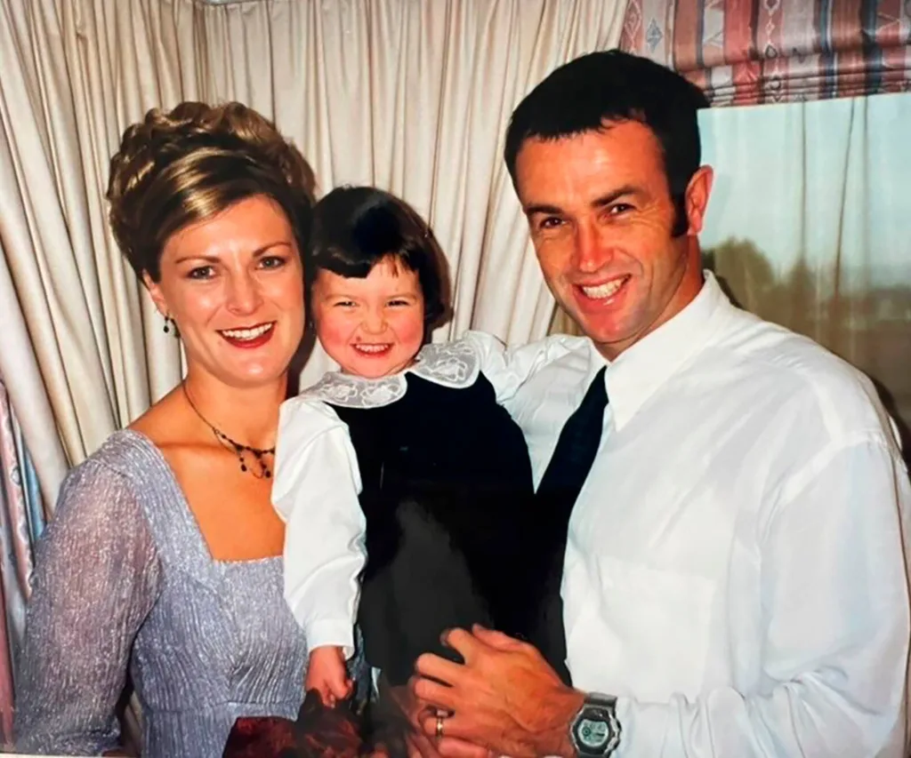 Georgia Lines with her parents Sally and Andy