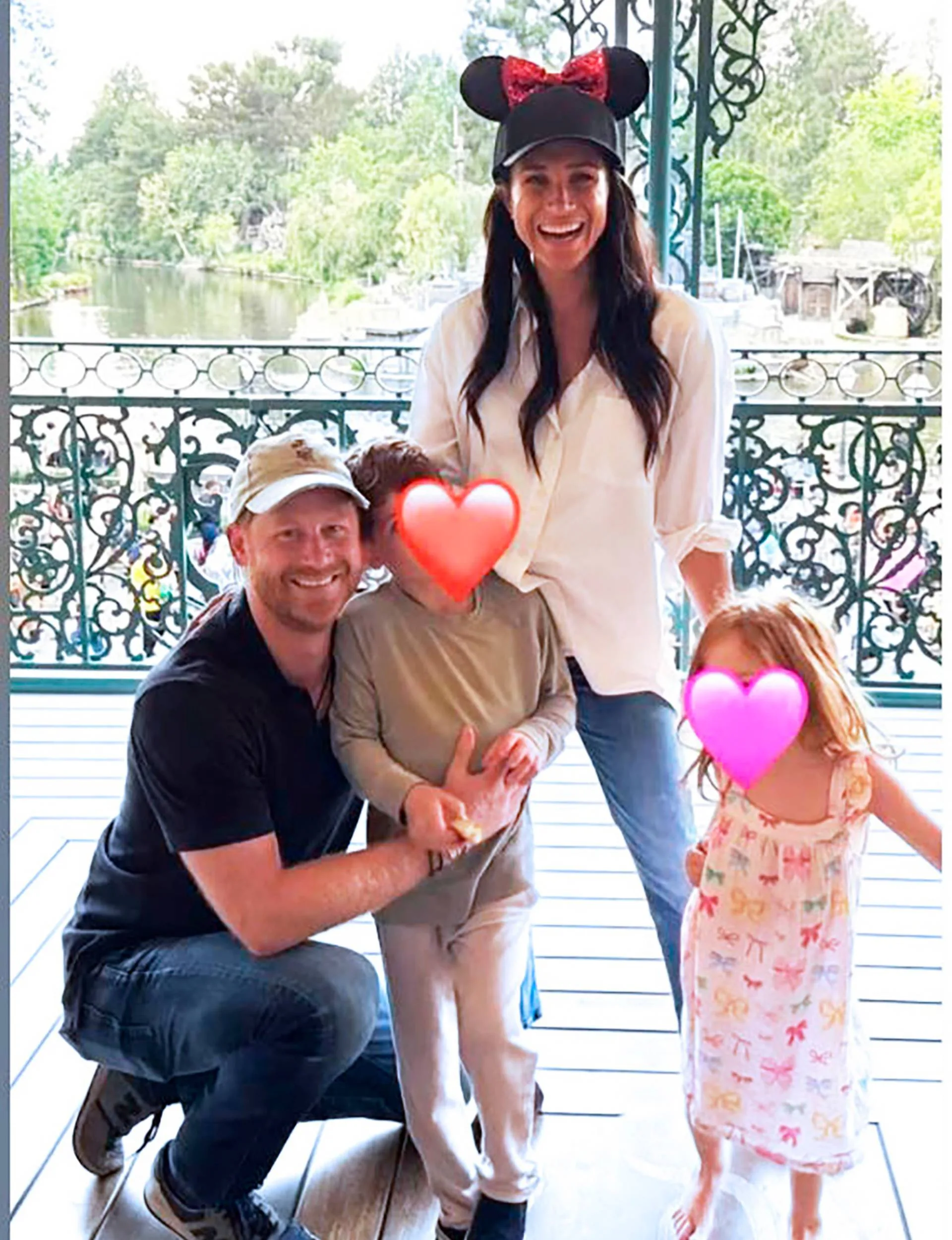 Harry and Meghan with Archie and lilibet at disney