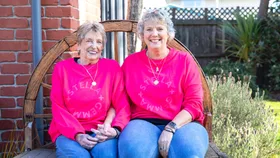 Long-lost sisters Hillie and Lia unite after DNA discovery