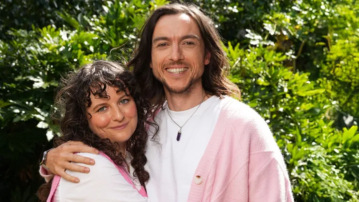 Kiwi actors Ella Hope-Higginson and Milo Cawthorne are engaged!