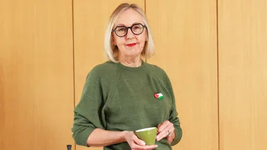 How Dianne Ludwig is raising funds for Gaza through her passion for pre-loved fashion