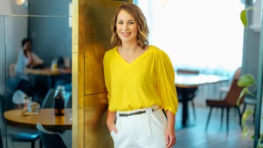 Melissa Stokes steps into Simon Dallow’s shoes as 1News anchor