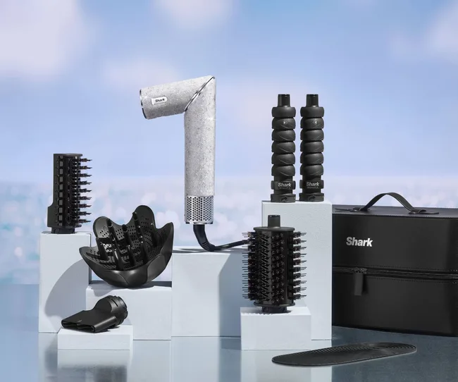 Shark hairdryer with glitter