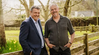 Shortland Street legends Chris Hobbs & Peter Elliott reunite