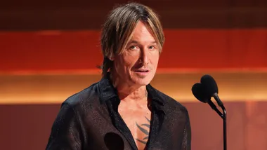Keith Urban fears he’s losing his daughters Sunday and Faith