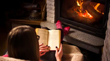 New Zealand authors share their favourite winter reads and rituals