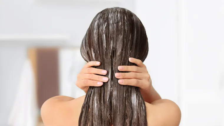 How to support your hair through postpartum shedding