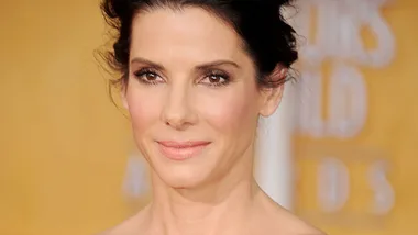 Sandra Bullock confronts her intruder