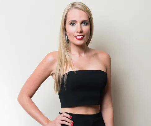 Erin The Bachelor