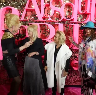 Joanna Lumley, Jennifer Saunders