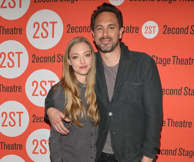 Amanda Seyfried, Thomas Sadoski