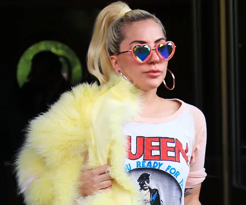 Lady Gaga sings for Amy Winehouse foundation