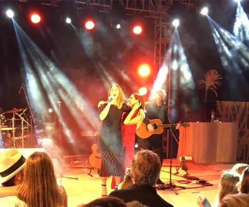 Mel C, Victoria Beckham