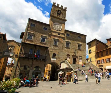5 hilltop Tuscan towns