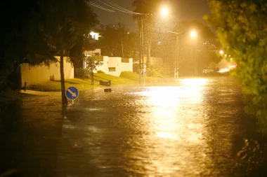 Cyclone Debbie hits NZ: what you need to know