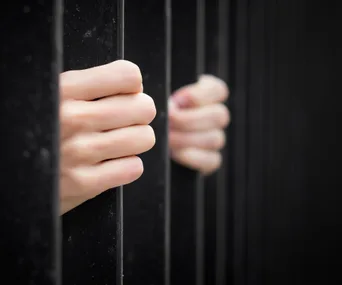 The project giving hope to mums behind bars