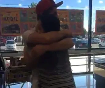 Kiwi teen’s random act of kindness goes viral