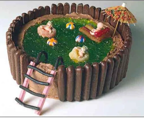 swimming pool cake