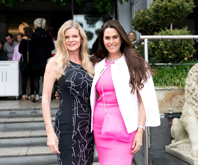 Julia Sloane, Angela Stone