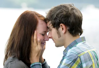 5 ways social media can ruin your relationship