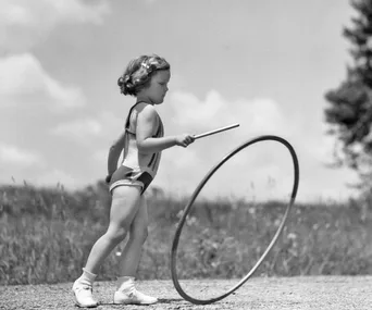 New Zealand school playground crazes through the years