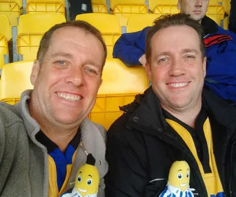Kiwi twin saves brother’s life after prostate cancer diagnosis