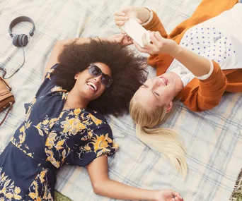 How to cure your social media addiction with mindfulness