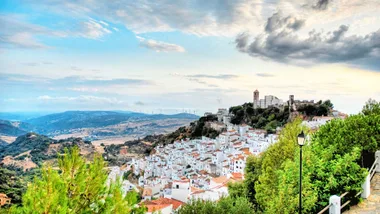Why you should book your holiday online