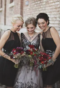 Halloween-themed wedding ideas