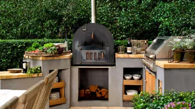 How to create an outdoor kitchen for summer entertaining