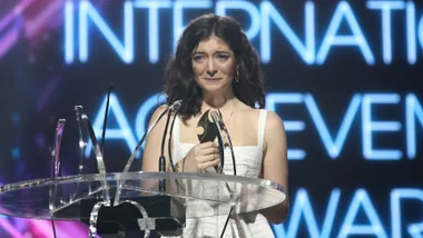 Lorde cleans up at NZ Music Awards