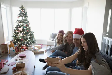 How to group Facetime ALL your family at once