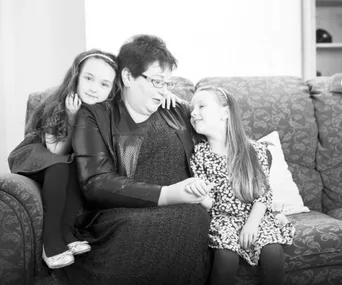 How a mum with terminal cancer went through the heartbreaking process of finding a new mum for her children