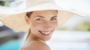 How to solve 5 common summer beauty problems
