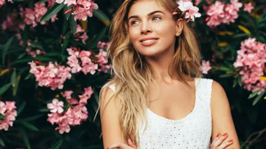 Low-maintenance hairstyles are trendy again