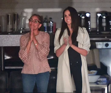 Meghan Markle wants her mum to walk her down the aisle