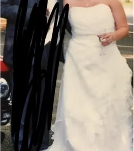 Wairarapa woman’s hilarious Trademe ad for her unwanted wedding dress