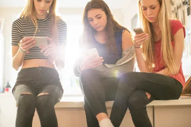 How my teenage daughter overcame her digital addiction