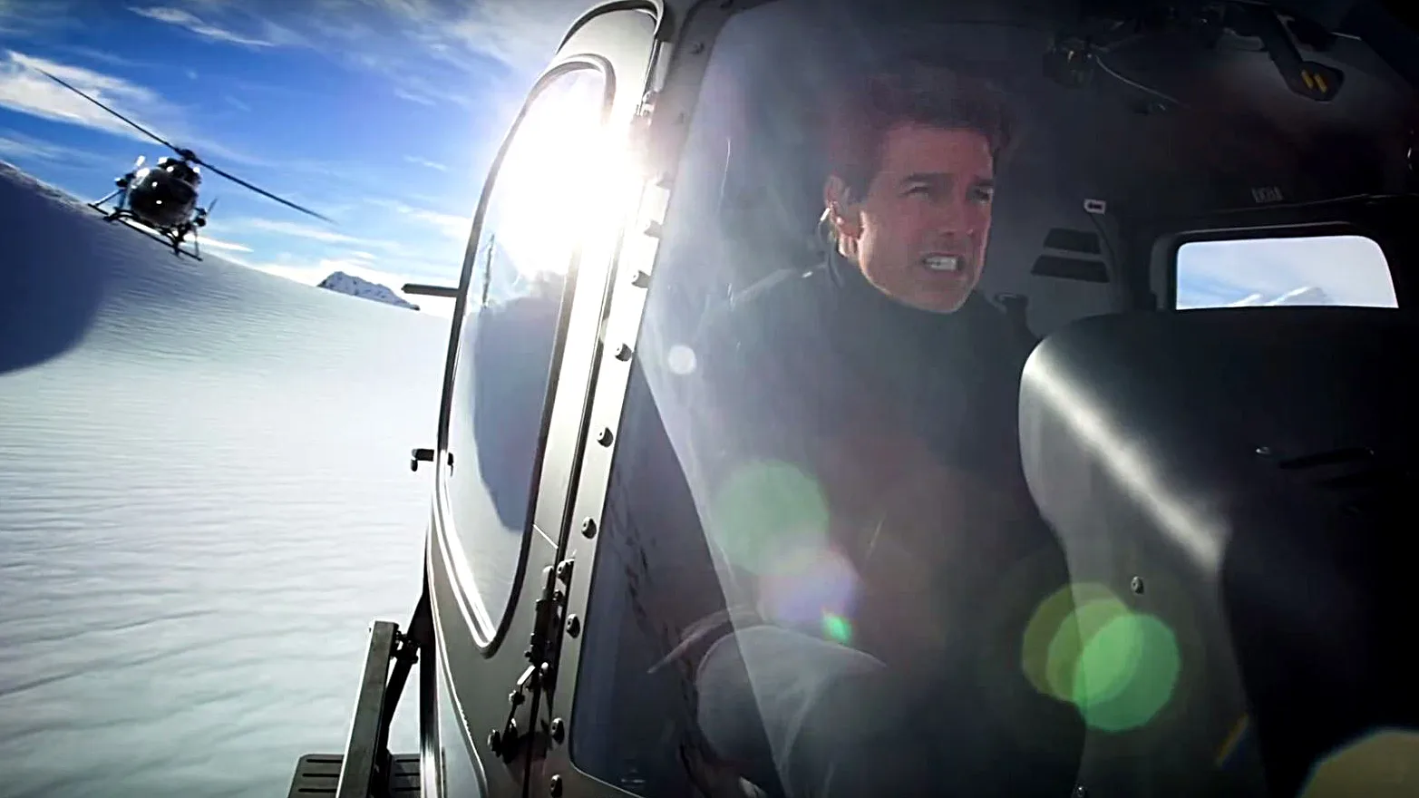 Tom Cruise Mission Impossible Fallout Helicopter Stunt