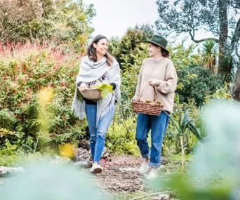 A guide to foraging with Nadia Lim