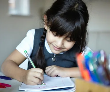 Children struggling to use pencils, doctors warn