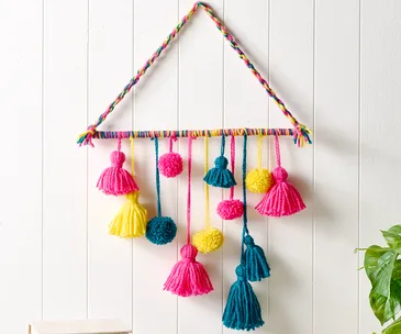 How to make tassel and pompom wall deco