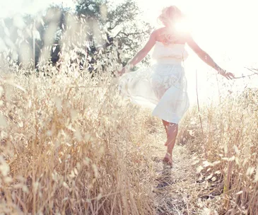 What is an angel card reading and why it isn’t like a tarot card reading