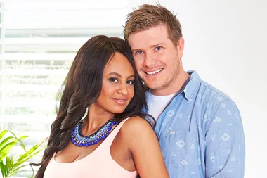 MAFS star Zoe Hendrix moves out of the family home following shock split