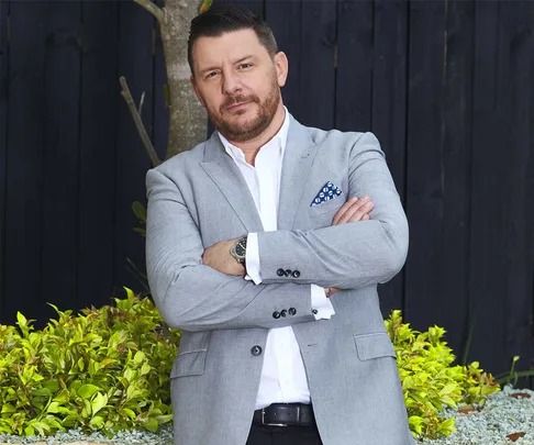 manu feildel