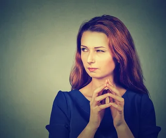Body language expert reveals how to tell if someone is lying to you
