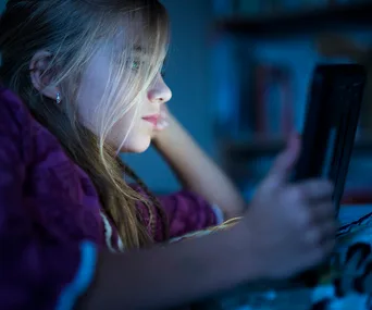 Let’s face it – we could all do with a social media curfew