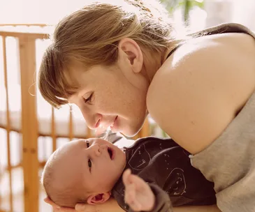 How to calm a crying baby – babycare advisor Dorothy Waide’s top tips