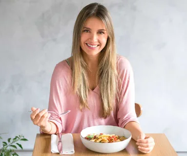 Gemma McCaw’s tips on how to keep your diet on track while eating out