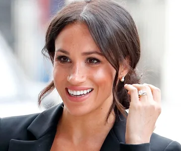Everyone is loving the chic outfit Meghan Markle wore to the WellChild Awards with Prince Harry